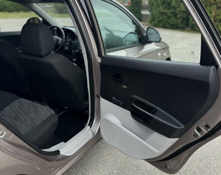 Коричневый Киа Сид, объемом двигателя 1.6 л и пробегом 175 тыс. км за 5200 $, фото 8 на Automoto.ua