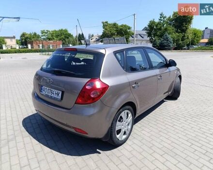 Коричневый Киа Сид, объемом двигателя 1.4 л и пробегом 290 тыс. км за 4350 $, фото 3 на Automoto.ua