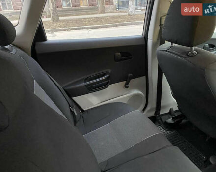 Коричневый Киа Сид, объемом двигателя 1.4 л и пробегом 230 тыс. км за 4200 $, фото 7 на Automoto.ua