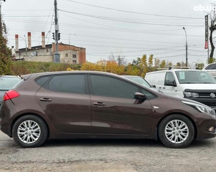 Коричневий Кіа Сід, об'ємом двигуна 1.6 л та пробігом 139 тис. км за 8990 $, фото 5 на Automoto.ua