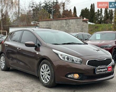 Коричневий Кіа Сід, об'ємом двигуна 1.6 л та пробігом 139 тис. км за 8990 $, фото 3 на Automoto.ua