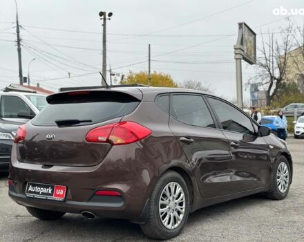 Коричневий Кіа Сід, об'ємом двигуна 1.6 л та пробігом 139 тис. км за 8990 $, фото 4 на Automoto.ua