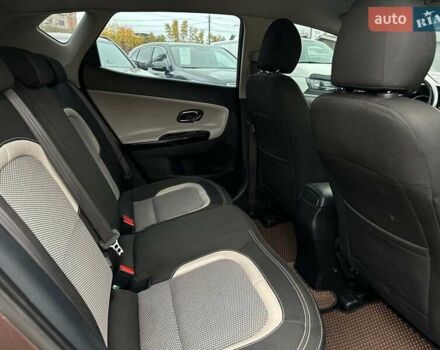 Коричневий Кіа Сід, об'ємом двигуна 1.6 л та пробігом 139 тис. км за 8990 $, фото 11 на Automoto.ua