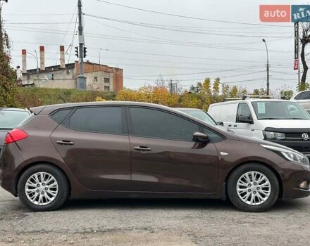 Коричневий Кіа Сід, об'ємом двигуна 1.6 л та пробігом 139 тис. км за 8990 $, фото 4 на Automoto.ua