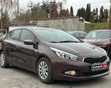 Коричневий Кіа Сід, об'ємом двигуна 1.6 л та пробігом 139 тис. км за 8990 $, фото 6 на Automoto.ua