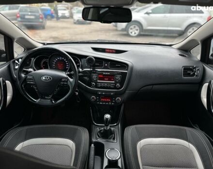 Коричневий Кіа Сід, об'ємом двигуна 1.6 л та пробігом 139 тис. км за 8990 $, фото 14 на Automoto.ua