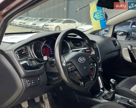 Коричневий Кіа Сід, об'ємом двигуна 1.6 л та пробігом 294 тис. км за 9190 $, фото 43 на Automoto.ua