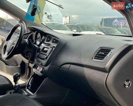 Коричневий Кіа Сід, об'ємом двигуна 1.6 л та пробігом 294 тис. км за 9190 $, фото 19 на Automoto.ua