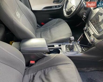 Коричневий Кіа Сід, об'ємом двигуна 1.6 л та пробігом 130 тис. км за 8200 $, фото 4 на Automoto.ua