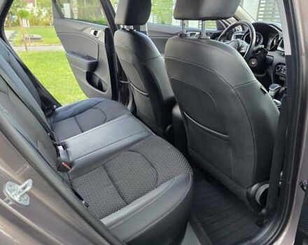 Киа Сид 2019 в Сарнах на Automoto.ua Коричневый Киа Сид, объемом двигателя 1.6 л и пробегом 112 тыс. км за 18000 $, фото 19 на Automoto.ua