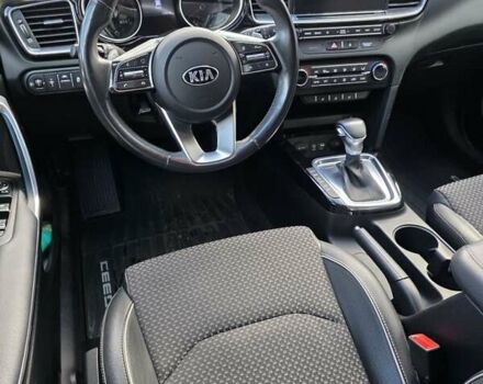 Киа Сид 2019 в Сарнах на Automoto.ua Коричневый Киа Сид, объемом двигателя 1.6 л и пробегом 112 тыс. км за 18000 $, фото 9 на Automoto.ua