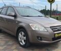 Коричневый Киа Сид, объемом двигателя 1.6 л и пробегом 430 тыс. км за 4999 $, фото 1 на Automoto.ua