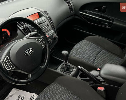 Коричневий Кіа Сід, об'ємом двигуна 1.4 л та пробігом 207 тис. км за 4600 $, фото 14 на Automoto.ua