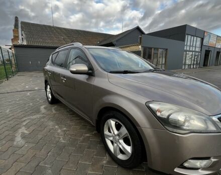 Коричневый Киа Сид, объемом двигателя 1.6 л и пробегом 280 тыс. км за 6500 $, фото 2 на Automoto.ua