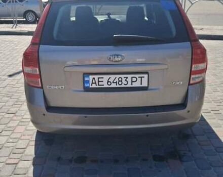 Коричневий Кіа Сід, об'ємом двигуна 1.58 л та пробігом 259 тис. км за 6800 $, фото 3 на Automoto.ua