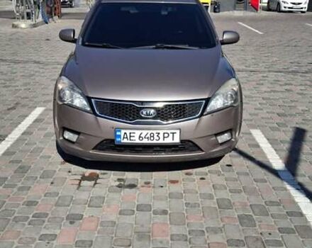 Коричневий Кіа Сід, об'ємом двигуна 1.58 л та пробігом 259 тис. км за 6800 $, фото 8 на Automoto.ua