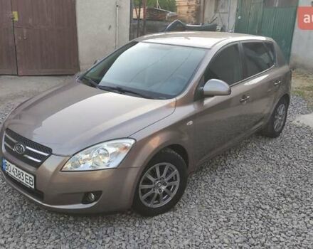 Коричневий Кіа Сід, об'ємом двигуна 1.4 л та пробігом 212 тис. км за 4600 $, фото 1 на Automoto.ua