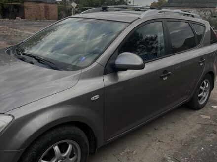 Коричневый Киа Сид, объемом двигателя 1.6 л и пробегом 266 тыс. км за 5300 $, фото 1 на Automoto.ua