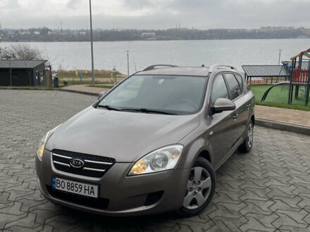 Коричневый Киа Сид, объемом двигателя 1.6 л и пробегом 245 тыс. км за 5300 $, фото 1 на Automoto.ua