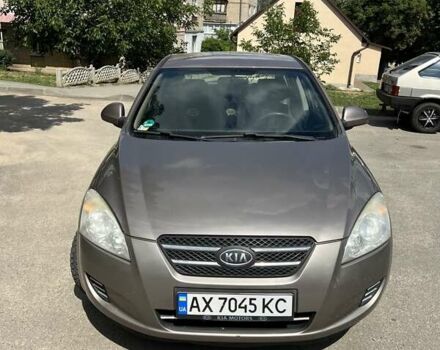 Коричневий Кіа Сід, об'ємом двигуна 1.58 л та пробігом 232 тис. км за 5300 $, фото 1 на Automoto.ua