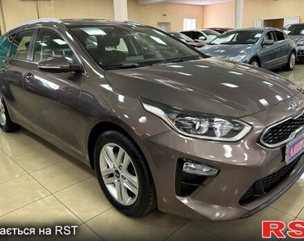 Коричневый Киа Сид, объемом двигателя 16 л и пробегом 171 тыс. км за 13400 $, фото 1 на Automoto.ua