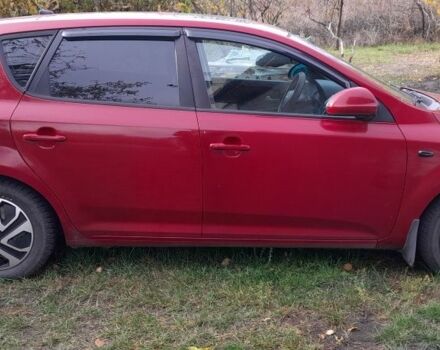 Червоний Кіа Сід, об'ємом двигуна 1.6 л та пробігом 2 тис. км за 4500 $, фото 2 на Automoto.ua
