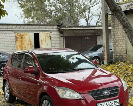 Киа Сид 2007 в Запорожье на Automoto.ua Красный Киа Сид, объемом двигателя 2 л и пробегом 299 тыс. км за 4450 $, фото 2 на Automoto.ua