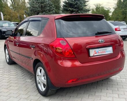 Красный Киа Сид, объемом двигателя 1.6 л и пробегом 200 тыс. км за 5500 $, фото 4 на Automoto.ua