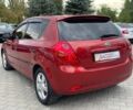 Красный Киа Сид, объемом двигателя 1.6 л и пробегом 200 тыс. км за 5500 $, фото 4 на Automoto.ua