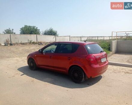 Красный Киа Сид, объемом двигателя 1.4 л и пробегом 286 тыс. км за 4450 $, фото 5 на Automoto.ua