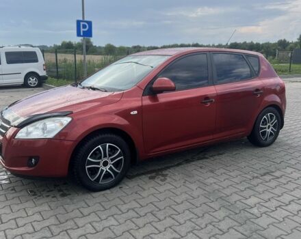 Червоний Кіа Сід, об'ємом двигуна 1.6 л та пробігом 220 тис. км за 4250 $, фото 2 на Automoto.ua