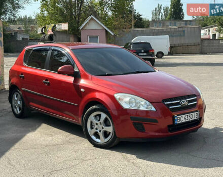 Красный Киа Сид, объемом двигателя 1.59 л и пробегом 202 тыс. км за 5500 $, фото 2 на Automoto.ua
