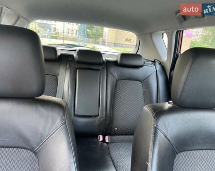 Красный Киа Сид, объемом двигателя 2 л и пробегом 378 тыс. км за 6000 $, фото 14 на Automoto.ua