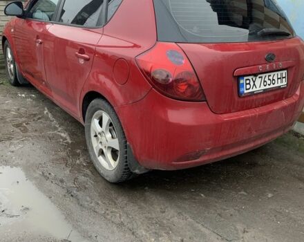 Красный Киа Сид, объемом двигателя 1.6 л и пробегом 270 тыс. км за 4900 $, фото 3 на Automoto.ua