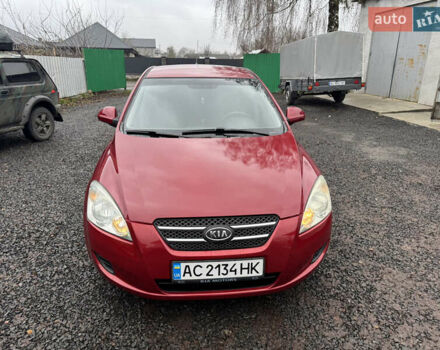 Красный Киа Сид, объемом двигателя 1.4 л и пробегом 269 тыс. км за 4550 $, фото 2 на Automoto.ua