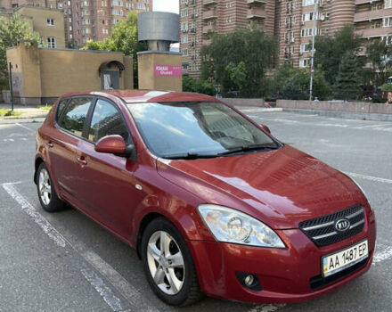 Красный Киа Сид, объемом двигателя 2 л и пробегом 378 тыс. км за 6000 $, фото 1 на Automoto.ua