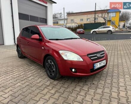 Красный Киа Сид, объемом двигателя 1.59 л и пробегом 238 тыс. км за 5200 $, фото 6 на Automoto.ua