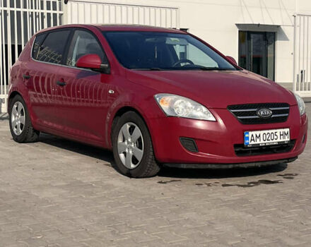 Киа Сид 2007 в Виннице на Automoto.ua Красный Киа Сид, объемом двигателя 1.6 л и пробегом 231 тыс. км за 4900 $, фото 2 на Automoto.ua