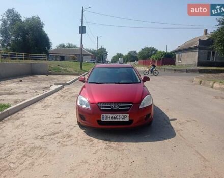 Красный Киа Сид, объемом двигателя 1.4 л и пробегом 286 тыс. км за 4450 $, фото 2 на Automoto.ua