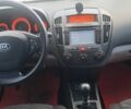 Червоний Кіа Сід, об'ємом двигуна 1.4 л та пробігом 270 тис. км за 4600 $, фото 7 на Automoto.ua