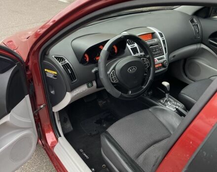 Червоний Кіа Сід, об'ємом двигуна 2 л та пробігом 215 тис. км за 5200 $, фото 9 на Automoto.ua