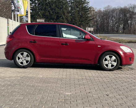 Киа Сид 2007 в Виннице на Automoto.ua Красный Киа Сид, объемом двигателя 1.6 л и пробегом 231 тыс. км за 4900 $, фото 3 на Automoto.ua