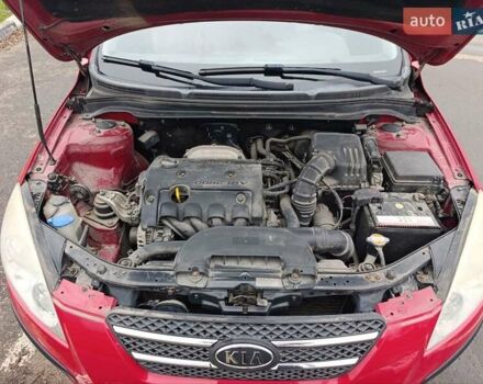 Красный Киа Сид, объемом двигателя 1.4 л и пробегом 180 тыс. км за 4300 $, фото 14 на Automoto.ua