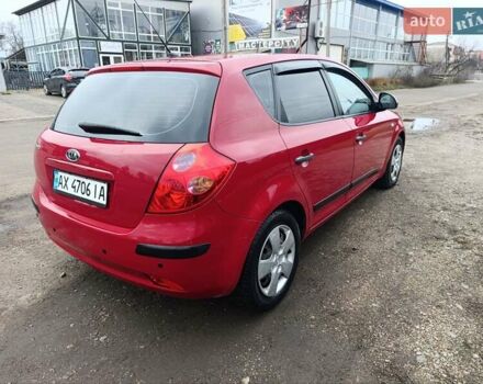 Красный Киа Сид, объемом двигателя 1.4 л и пробегом 180 тыс. км за 4300 $, фото 3 на Automoto.ua