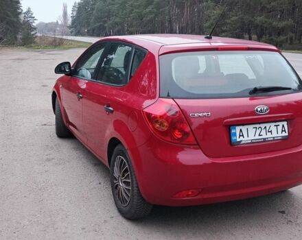 Красный Киа Сид, объемом двигателя 1.4 л и пробегом 200 тыс. км за 4500 $, фото 3 на Automoto.ua