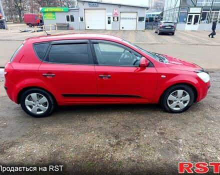 Красный Киа Сид, объемом двигателя 1.4 л и пробегом 180 тыс. км за 4300 $, фото 5 на Automoto.ua