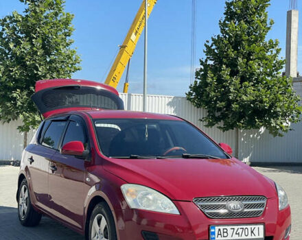 Красный Киа Сид, объемом двигателя 1.6 л и пробегом 224 тыс. км за 4900 $, фото 5 на Automoto.ua