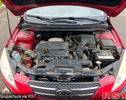 Красный Киа Сид, объемом двигателя 1.4 л и пробегом 180 тыс. км за 4300 $, фото 12 на Automoto.ua