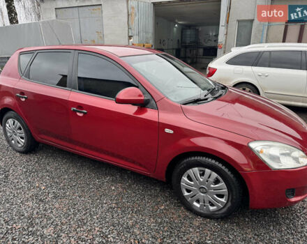 Красный Киа Сид, объемом двигателя 1.4 л и пробегом 269 тыс. км за 4550 $, фото 4 на Automoto.ua