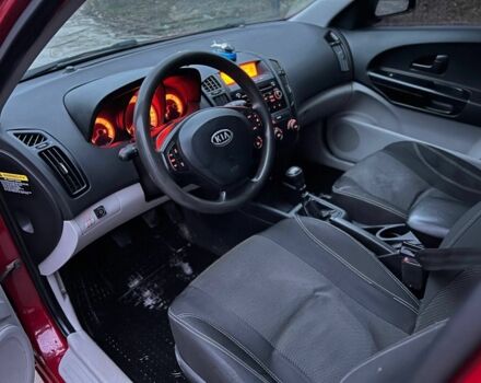 Червоний Кіа Сід, об'ємом двигуна 1.4 л та пробігом 201 тис. км за 4850 $, фото 8 на Automoto.ua